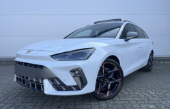 Cupra Leon ST VZ 272 HYBRID RECHARGEABLE / TOIT PANO OUVRANT COFFRE ET SEIEGES ELEC KEYLESS SENNHEISER